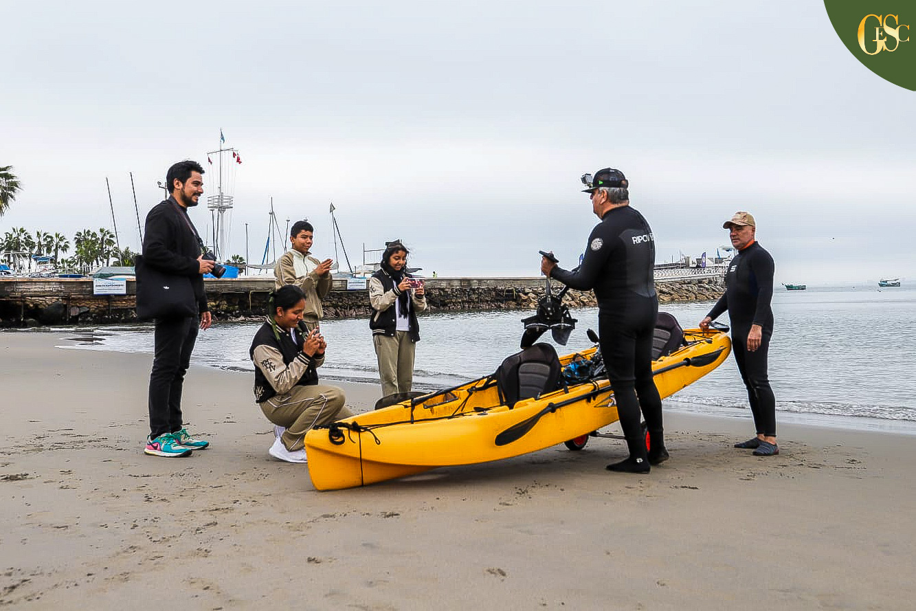 Entrega de kits escolares